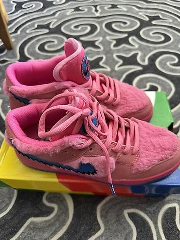low: Кроссовки универсальные Nike - Цвет: розовый верх, ярко‑синий «Swoosh» — 1