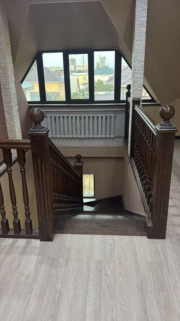 сниму квартиру долгосрочных: 380 м², 10 комнат, Утепленный, Бронированные двери, Балкон застеклен — 2