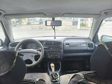 bmw 420i: Volkswagen Vento: 1993 г., 1.6 л, Механика, Бензин, Седан — 8
