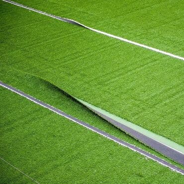 Инструменты: ✅ искусственный газон — всегда зеленый участок без хлопот! Укладываем — 4