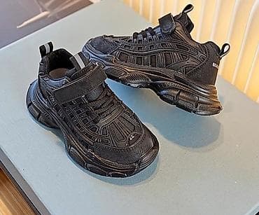 Джинсы и брюки: Детские кроссовки с комбинированной застёжкой - Модели: однотонные — 9