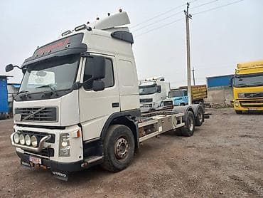 440: Тягач, Volvo, 2007 г., Тентованный — 1