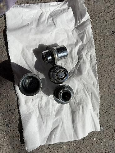 гайка: Секретки McGard для Lexus, Toyota 3 штуки (1 потерялся), ключ головка — 3