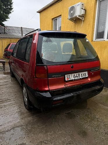 Транспорт: Mitsubishi Space Runner: 1993 г., 1.8 л, Автомат, Бензин, Минивэн — 3
