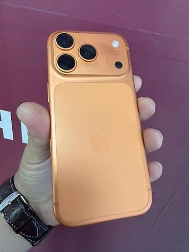 IPhone 17 Pro, Б/у, 256 ГБ, Оранжевый