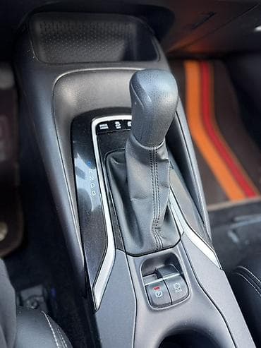camry 55 se: Toyota Corolla: 2021 г., 1.8 л, Автомат, Гибрид, Седан — 9