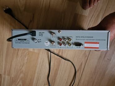 параболическая антена: Спутниковую тарелку с головками и ресивером, комплект. Тарелка — 3