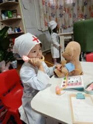 ош детский: Срочно! Детский развивающий центр/сад требуются воспитатели и няни с — 11