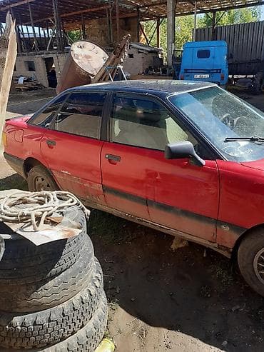 Транспорт: Audi 80: 1987 г., Седан — 3