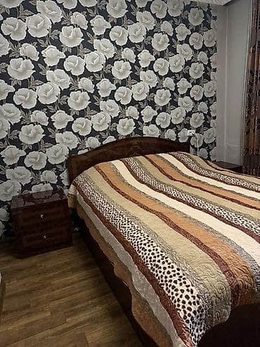 alpen gold: Спальный гарнитур, Б/у, Двуспальная кровать, Шкаф, Трюмо — 3