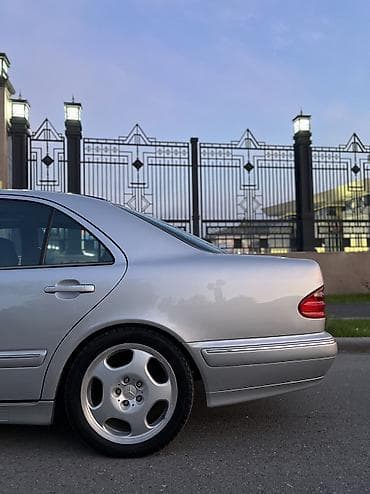 автамат каропка: Mercedes-Benz E-Class: 2001 г., 3.2 л, Автомат, Бензин, Седан — 9