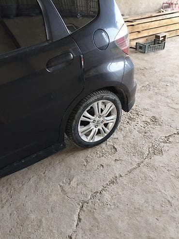 кондидер: Honda Fit: 2010 г., 1.5 л, Автомат, Бензин, Хэтчбэк — 5