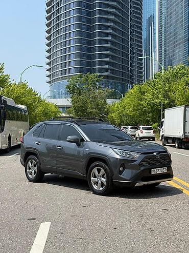 e2 byd: Toyota RAV4: 2021 г., 2.5 л, Автомат, Гибрид, Кроссовер — 5