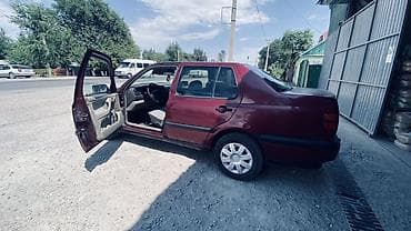 michelin pilot: Volkswagen Vento: 1993 г., 1.8 л, Механика, Бензин, Седан — 3
