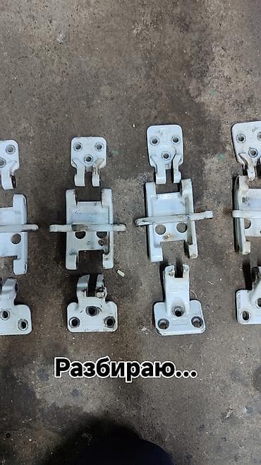 болоный ключ: Реставрация шарниров задних дверей Мерседес спринтер 906. Полный — 3