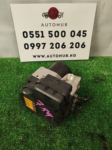 Блок ABS для Toyota Celsior UCF31, двигатель 3UZ‑FE, год 2005. -