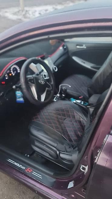 mini cuper: Hyundai Solaris: 2011 г., 1.6 л, Механика, Бензин, Седан — 5