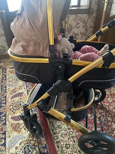 Детская коляска-люлька с золотистой рамой - Тип: коляска-люлька для