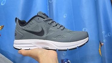 nike tech flece: Кроссовки для бега Nike (серо‑чёрные) - Дизайн: низкий силуэт — 1