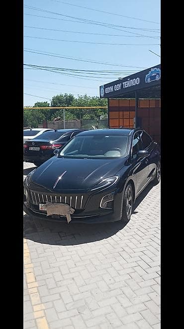 carplay android: Электромобиль (седан) черного цвета Основные особенности: Hongqi — 1