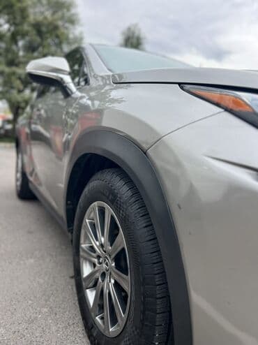 машина в рассрочку от хозяина: Lexus NX300 Год : 2020 КПП : автомат (6-ступка) Цвет : серый Опции  — 3