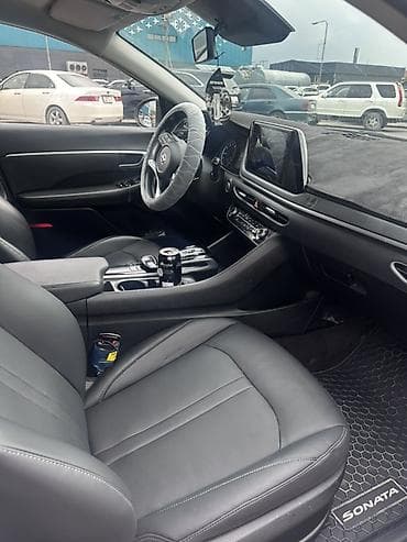 mercedes 18: Hyundai Sonata: 2022 г., 2 л, Автомат, Газ, Седан — 8