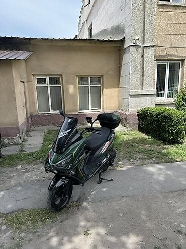 кофр: Макси-скутер Yamaha, 150 куб. см, Бензин, Б/у — 1