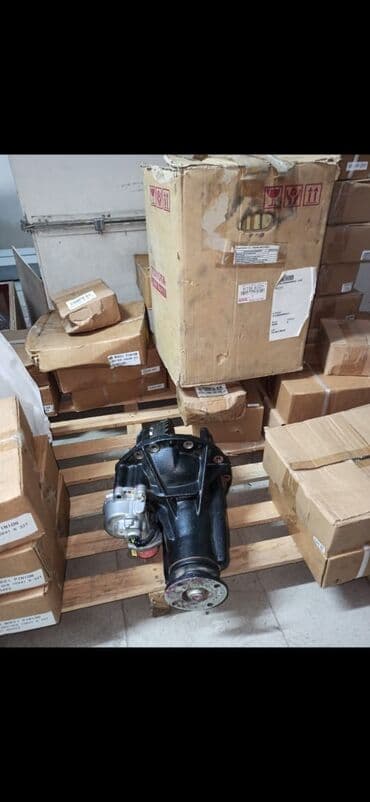 делика кузов: Задний редуктор Toyota Новый, Оригинал — 30