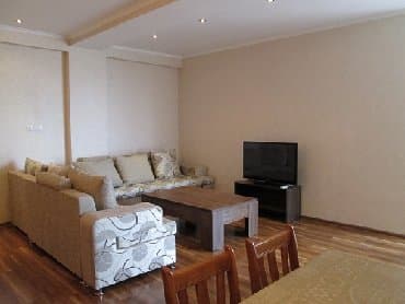 долгосрочная квартира дордой: 3 комнаты, Агентство недвижимости, С мебелью полностью — 3