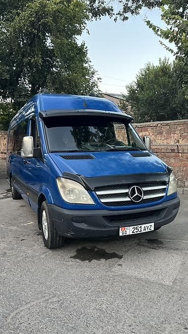 b class: Mercedes-Benz Спринтер: 2007 г., 2.7 л, Механика, Дизель, Бус — 1