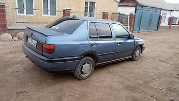 вента: Volkswagen : 1993 г., 2 л, Механика, Бензин, Седан — 5