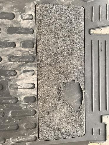 кузов 211: Плоские Резиновые Полики Для салона Mercedes-Benz, цвет - Черный, Б/у — 4