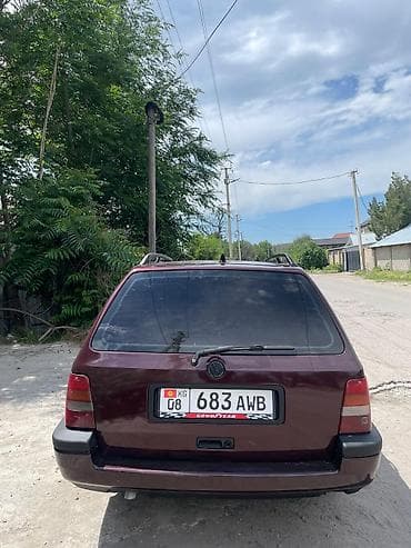ред: Volkswagen Golf: 1994 г., Универсал — 2