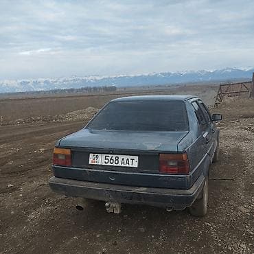Volkswagen Jetta: 1989 г., 1.8 л, Механика, Бензин, Седан