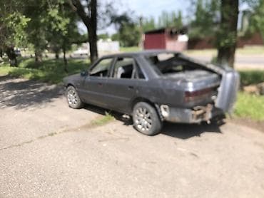 скутер ош: Mazda 626: 1990 г., 2.2 л, Кол менен иштөөчү, Бензин, Седан — 6