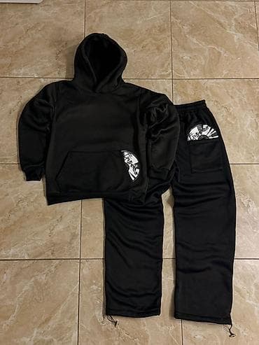 баскетбольная одежда: Черный спортивный костюм (худи + брюки) - Комплект из худи с — 1