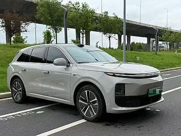 реальному: Lixiang L8: 2025 г., 1.5 л, Гибрид, Кроссовер — 3