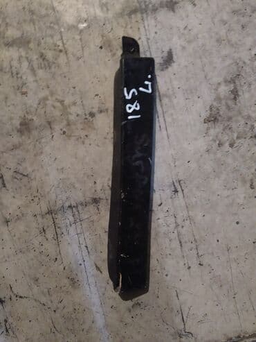 запчасти на тойота сурф в бишкеке: Toyota Surf 185 Ресничка на фару, Тойота Сурф 185 кронштейн усилитель — 1