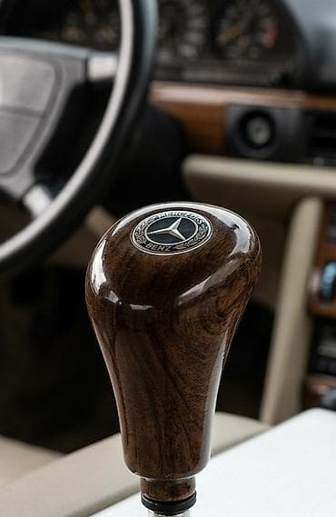 Дверные карты: Оригинальная рукоятка КПП Mercedes‑Benz - Материал: дерево с — 1
