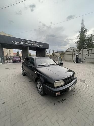 mini cuper: Volkswagen Golf: 1991 г., 1.8 л, Механика, Бензин, Хэтчбэк — 1