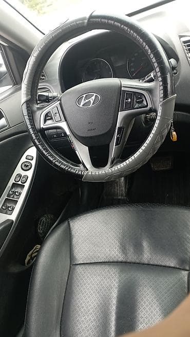 Hyundai Accent: 2015 г., 1.6 л, Автомат, Бензин, Седан — 5