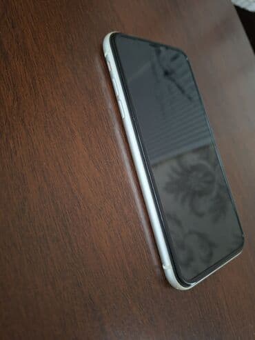 скупка кабелей: IPhone 11, Б/у, 256 ГБ, Белый, Чехол, 77 % — 3