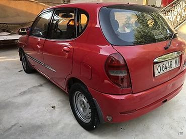 camry universal: Daihatsu YRV: 2004 г., 1 л, Бензин, Хэтчбэк — 6