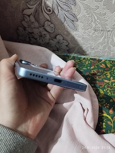 Redmi, Redmi Note 13, Б/у, 256 ГБ, цвет - Синий, 1 SIM, 2 SIM