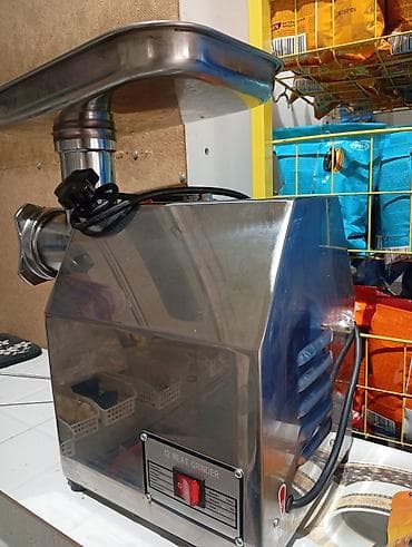 консольный кран: Промышленная электромясорубка «12 Meat Grinder» - Производительность — 1