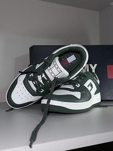 Эркектердин кроссовкасы, 42.5, 43, Tommy Hilfiger, Жаңы, түсү - Жашыл, Өзү алып кетүү, Акысыз жеткирүү, Акылуу жеткирүү — 1