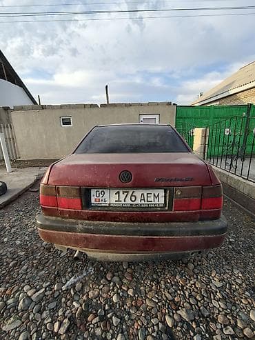 чехлы бу: Volkswagen Vento: 1990 г., Седан — 1
