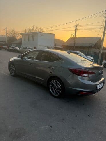 start: Hyundai Avante: 2018 г., 1.6 л, Автомат, Бензин, Седан — 3