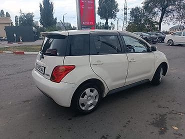 mark ll: Toyota Ist: 2002 г., 1.5 л, Автомат, Бензин, Хэтчбэк — 6
