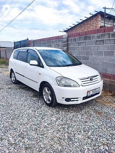 с4 2куб: Toyota Ipsum: 2001 г., 2.4 л, Автомат, Бензин, Минивэн — 1